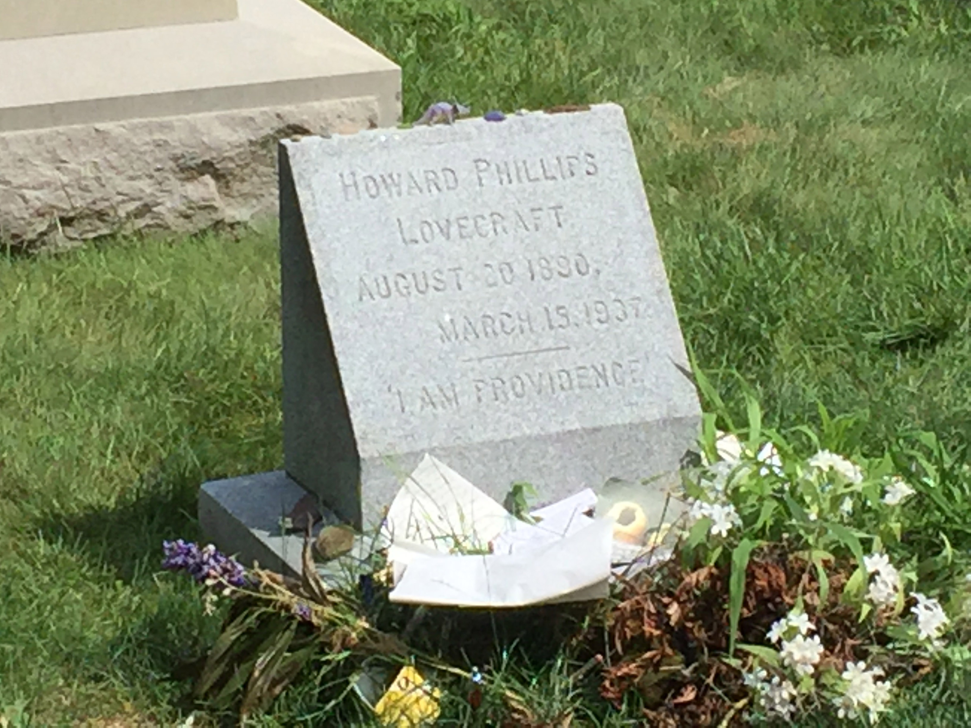 Lovecraft's Grave